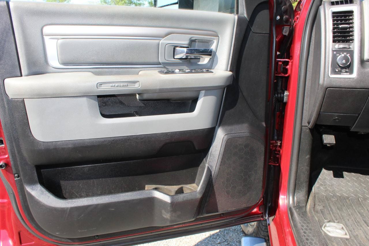 Used 2018 RAM 3500 Big Horn AWD/4WD image 12