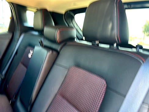 Certified 2025 Nissan Kicks SR FWD image 18