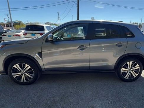 Used 2023 Mitsubishi Outlander Sport SE image 5