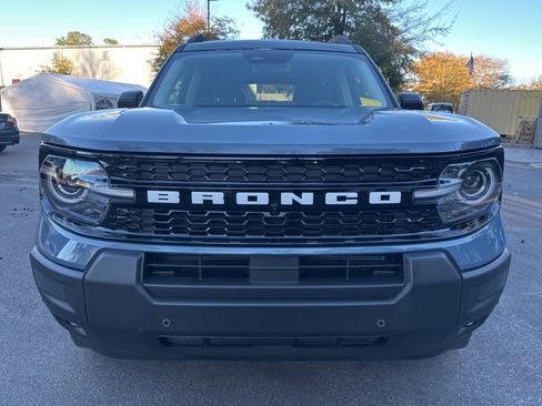 Used 2025 Ford Bronco Sport Outer Banks w/ Outer Banks Tech Package+ image 2