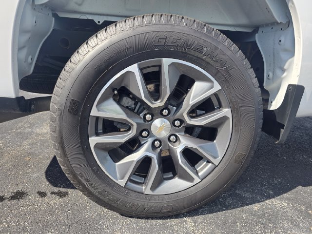 Used 2023 Chevrolet Silverado 1500 LT AWD/4WD image 13