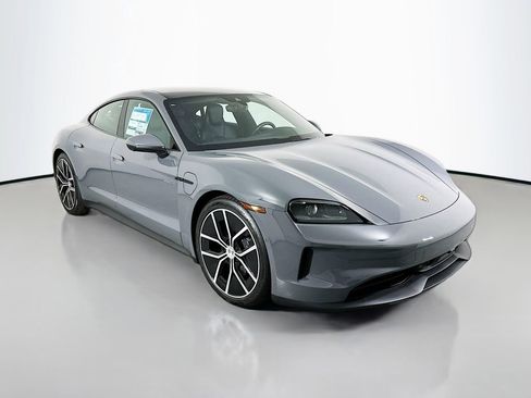 New 2025 Porsche Taycan image 7