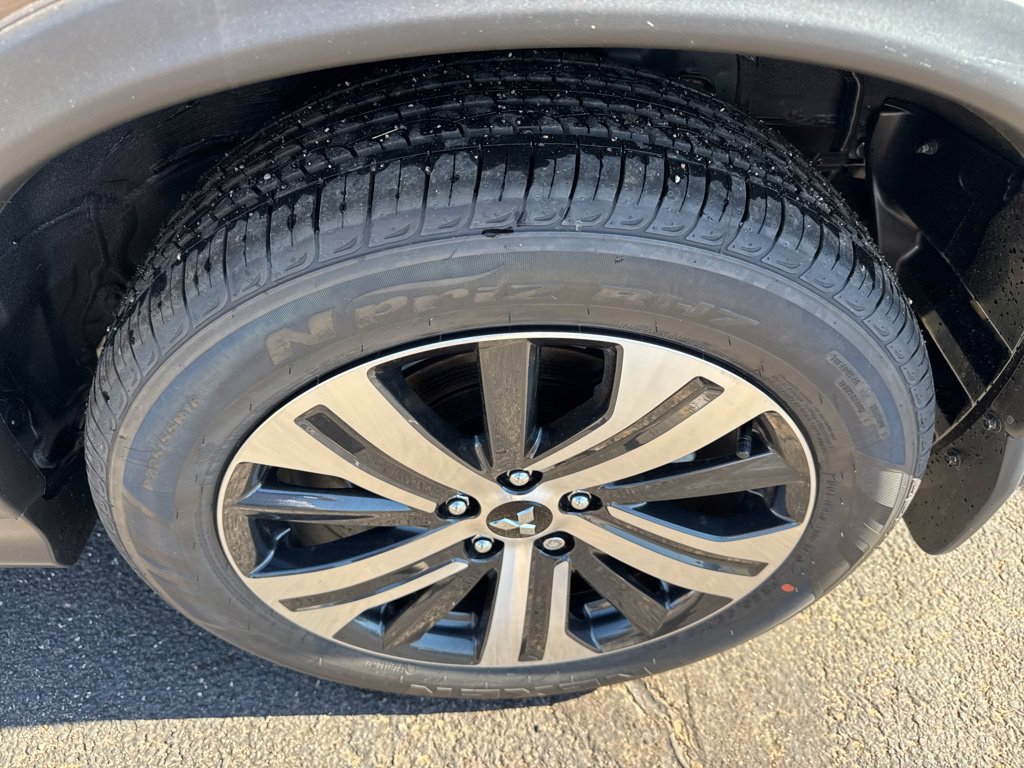 New 2027 Mitsubishi Outlander Sport SE FWD image 40