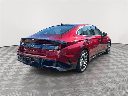 Certified 2024 Hyundai Sonata Limited image 2