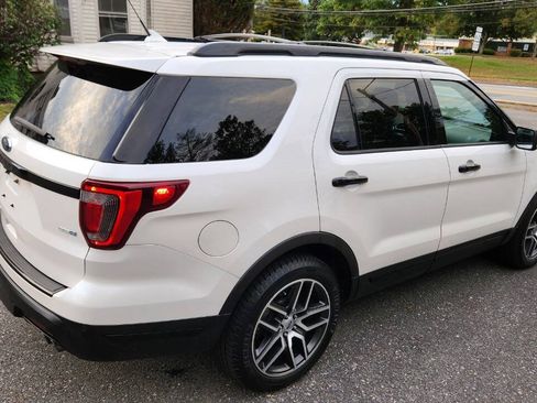 Used 2018 Ford Explorer Sport w/ Equipment Group 401A AWD/4WD image 16