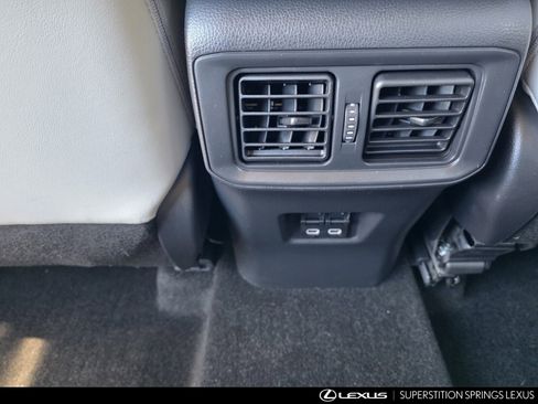 Used 2023 Toyota RAV4 Limited image 27