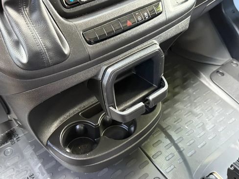 Used 2023 RAM ProMaster 2500 FWD image 18