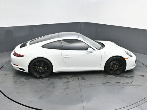 Certified 2018 Porsche 911 Carrera 4 image 27