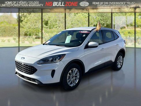 Certified 2021 Ford Escape SE image 1