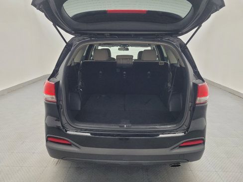 Used 2017 Kia Sorento AWD image 29