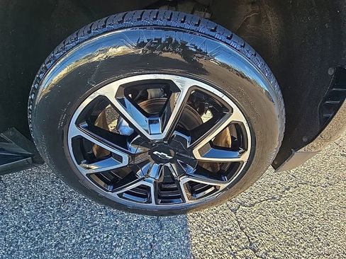 Used 2023 Chevrolet Tahoe RST image 33