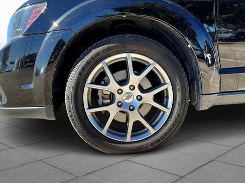 Used 2019 Dodge Journey GT image 9