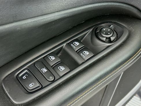 Used 2018 Jeep Compass Latitude w/ Popular Equipment Group image 15