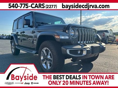Used 2019 Jeep Wrangler Unlimited Sahara w/ Cold Weather Group AWD/4WD image 1