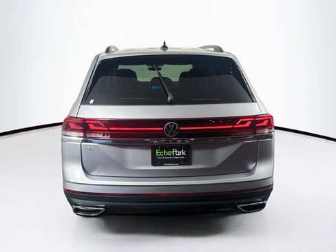 Used 2024 Volkswagen Atlas SE FWD image 7