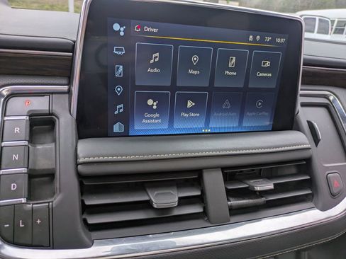 Used 2023 Chevrolet Tahoe Premier w/ Premium Package image 16