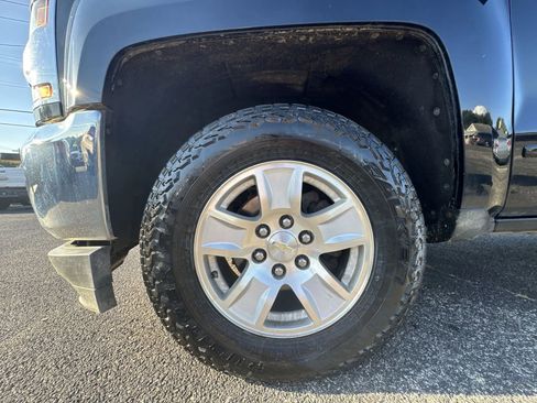 Used 2017 Chevrolet Silverado 1500 LT w/ All Star Edition image 18