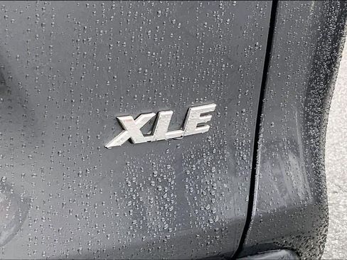 Used 2023 Toyota RAV4 XLE image 9