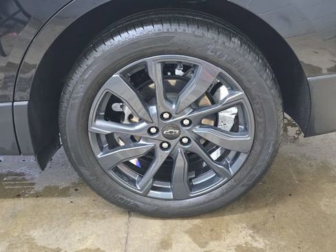 Used 2023 Chevrolet Equinox RS image 35