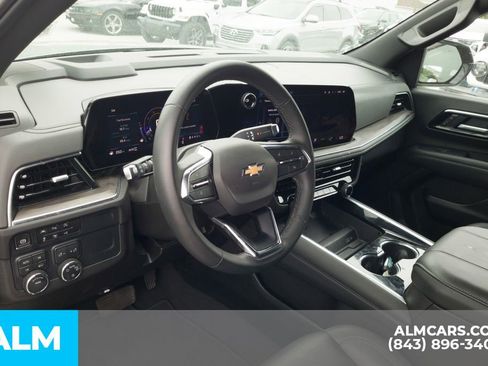 Used 2025 Chevrolet Tahoe LT AWD/4WD image 5
