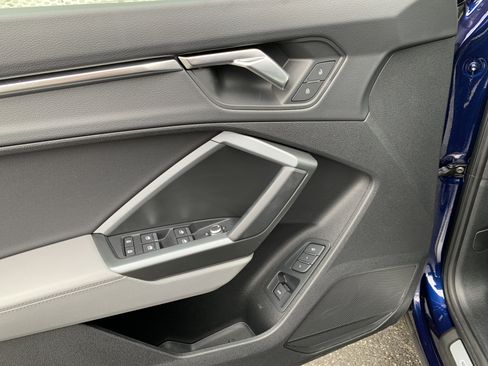 Certified 2025 Audi Q3 2.0T Premium w/ Convenience Package image 8