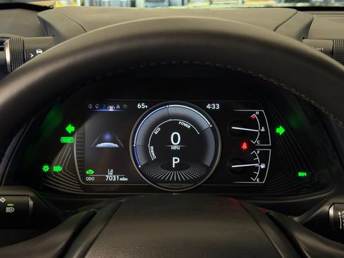 Certified 2024 Lexus UX 250h FWD image 24