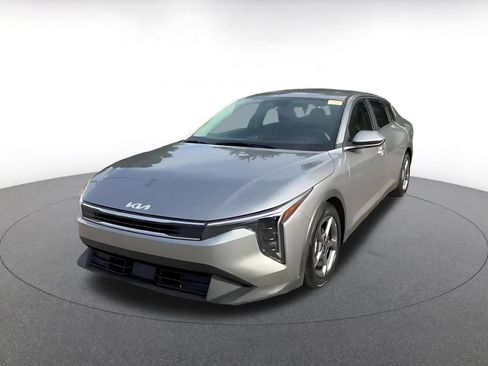 Used 2025 Kia K4 FWD image 7
