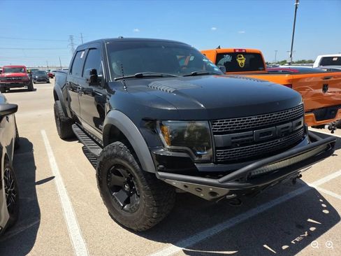 Used 2014 Ford F150 Raptor w/ Equipment Group 801A Luxury AWD/4WD image 2