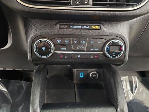 Used 2020 Ford Escape SEL image 18