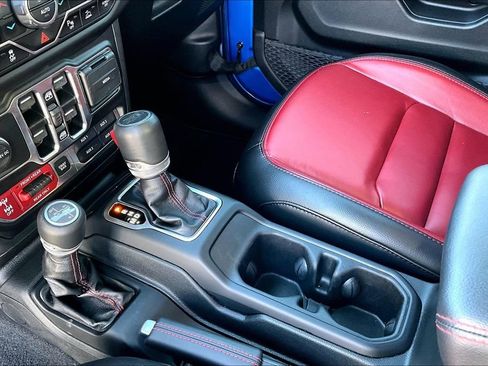 Certified 2023 Jeep Wrangler Unlimited Rubicon 4xe image 11