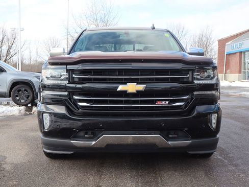 Used 2017 Chevrolet Silverado 1500 LTZ Z71 w/ LTZ Plus Package image 7