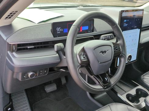 Used 2022 Ford Mustang Mach-E Premium RWD image 13