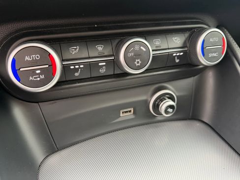 Used 2018 Alfa Romeo Stelvio Sport w/ Quick Order Package 22J Sport image 25