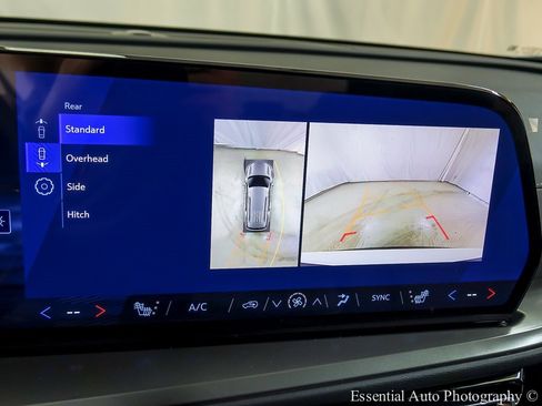 New 2026 Chevrolet Traverse LT w/ Midnight/Sport Edition image 16