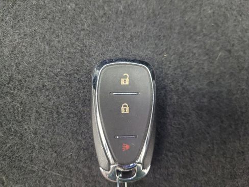 Used 2020 Chevrolet Equinox LS AWD/4WD image 32