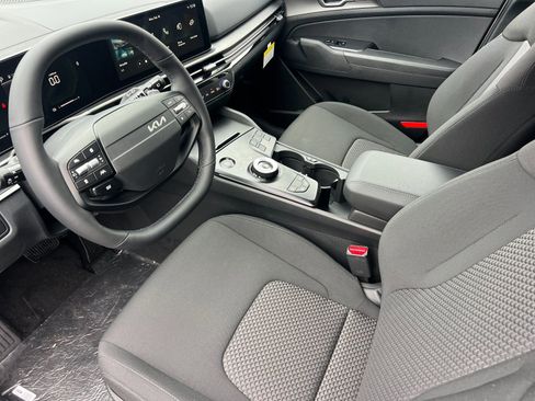 New 2026 Kia Sportage LX image 10