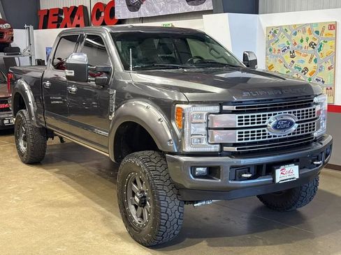 Used 2017 Ford F250 Platinum w/ Platinum Ultimate Package AWD/4WD image 15