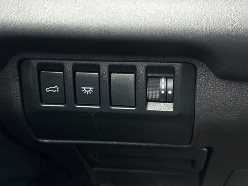 Used 2023 Subaru Ascent Touring image 32