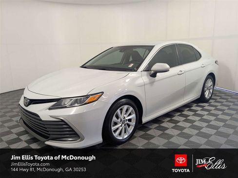 Certified 2023 Toyota Camry LE FWD image 1