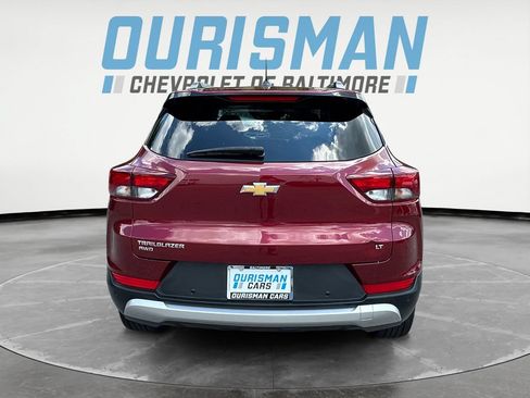 Used 2024 Chevrolet TrailBlazer LT w/ LT Cold Weather Package AWD/4WD image 5