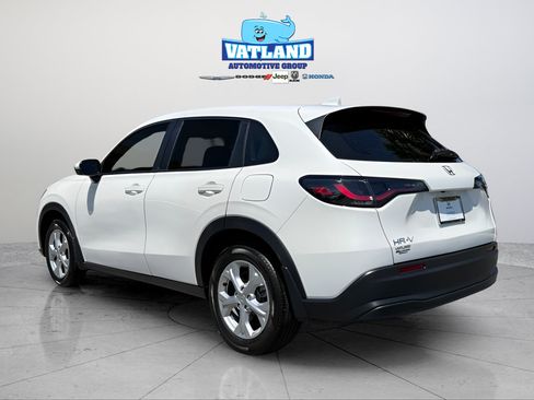 Certified 2025 Honda HR-V LX image 3