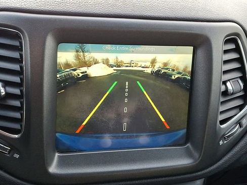 Used 2018 Jeep Compass Trailhawk w/ Navigation Group image 22