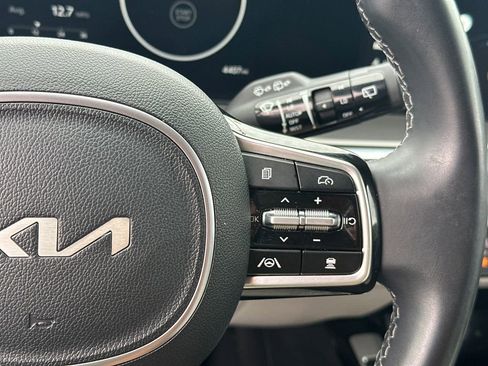 Used 2024 Kia Sorento SX image 25