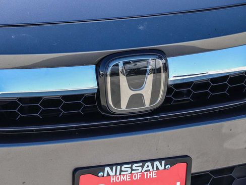 Used 2021 Honda Clarity Touring image 5