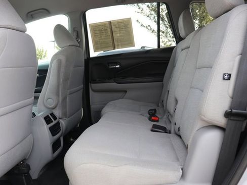 Used 2016 Honda Pilot EX image 12