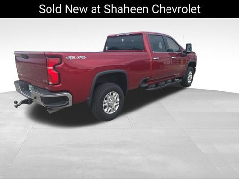 Used 2025 Chevrolet Silverado 2500 LTZ w/ LTZ Convenience Package AWD/4WD image 8