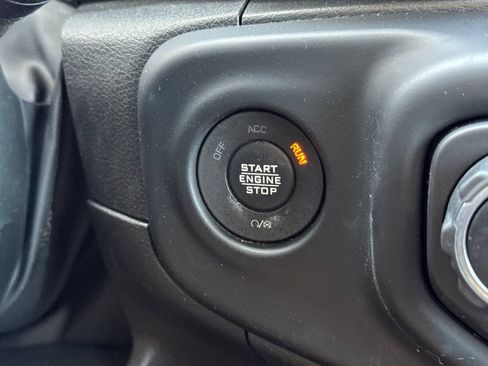 Used 2023 Jeep Wrangler Unlimited Rubicon 4xe w/ Cold Weather Group AWD/4WD image 26