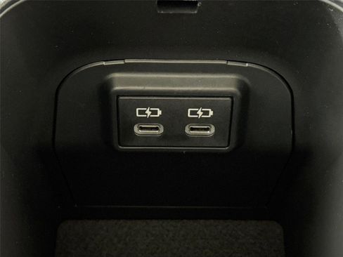 Certified 2022 Toyota RAV4 XLE image 31