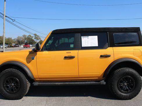 Used 2022 Ford Bronco Big Bend w/ Sasquatch Package image 2