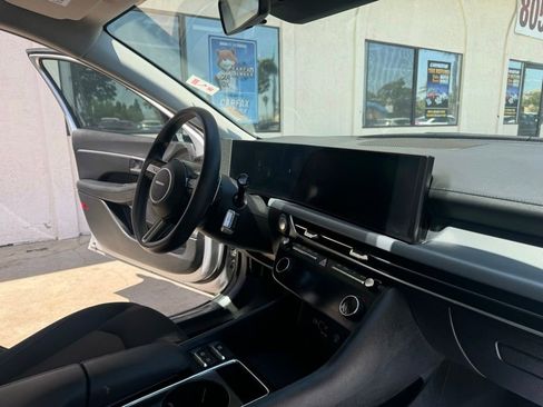 Used 2025 Hyundai Sonata SEL FWD image 24